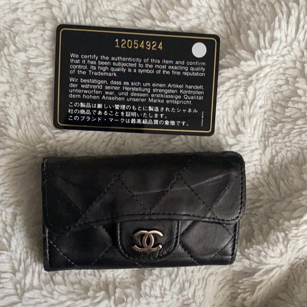 Chanel key holder Painted Black